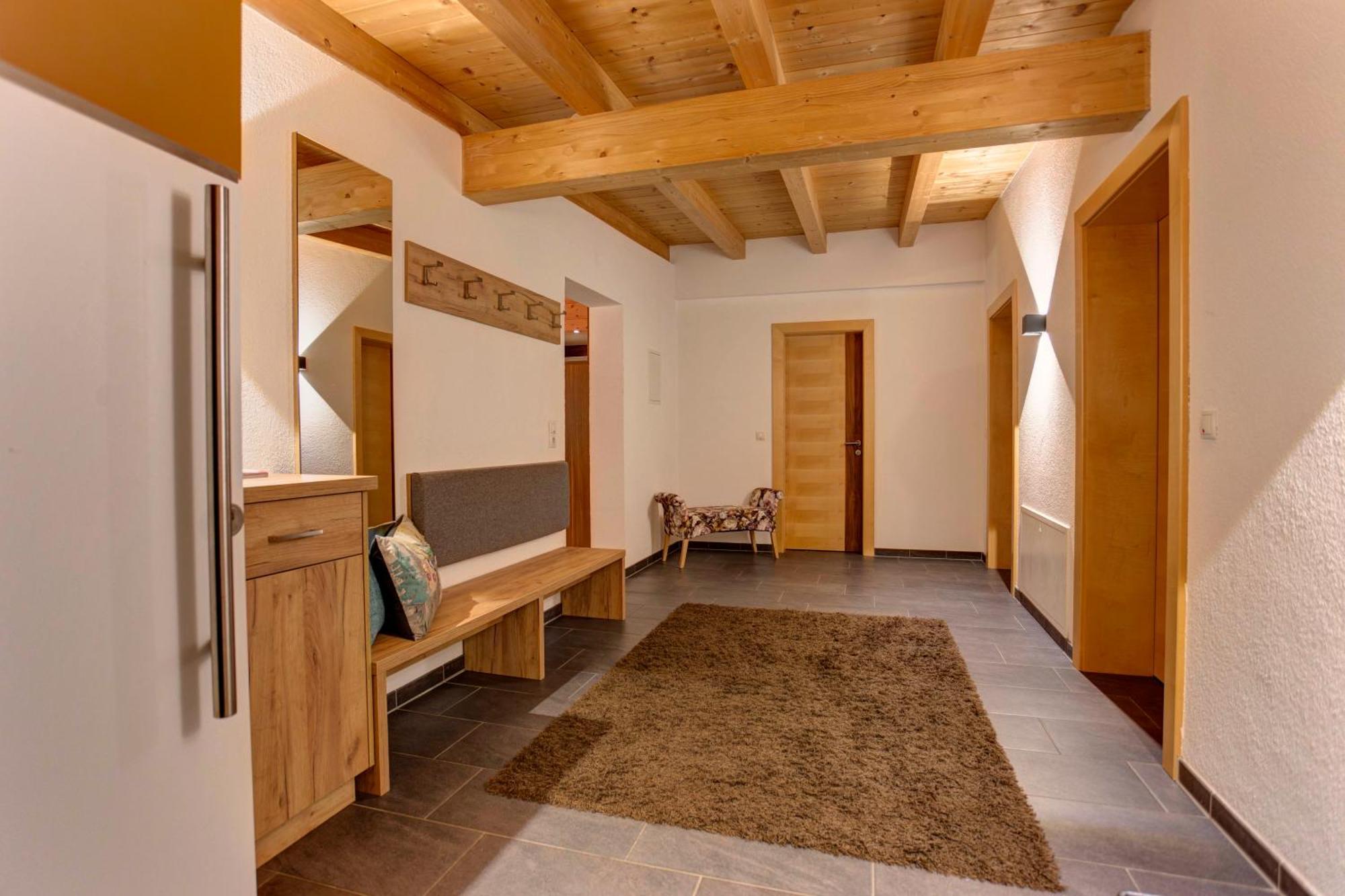 Haus Mattle Apartment เพทท์นอย อัม อาร์ลแบร์ก ภายนอก รูปภาพ